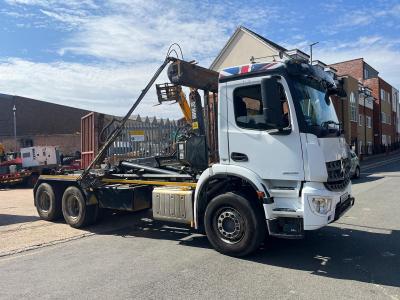 Mercedes Benz Arocs Euro 6 Hook Loader